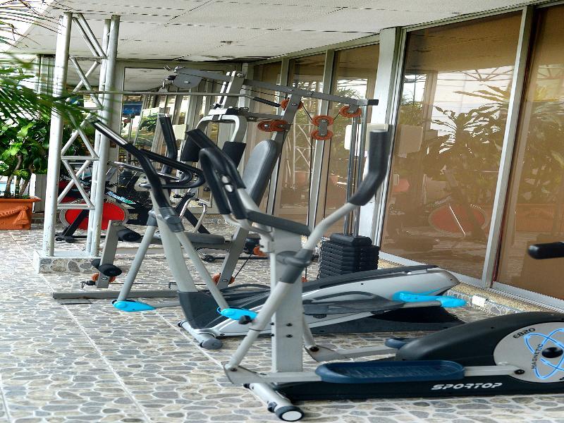 Hotel Villavicencio Plaza Екстер'єр фото