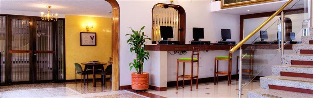 Hotel Villavicencio Plaza Екстер'єр фото