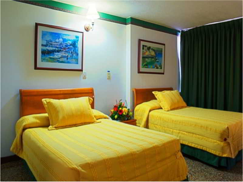 Hotel Villavicencio Plaza Екстер'єр фото